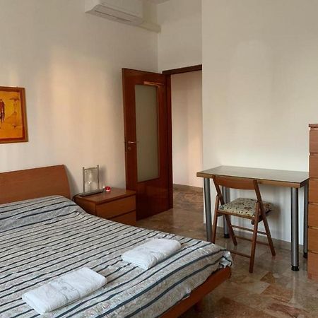 Comfortable Room Suitable 1-2 Pax Bologna Eksteriør billede