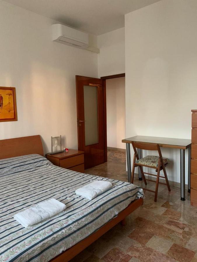 Comfortable Room Suitable 1-2 Pax Bologna Eksteriør billede